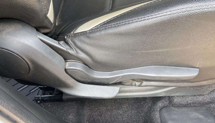 2018 Maruti Swift VXI, Petrol, Manual, 23,131 km, Driver Side Adjustment Panel