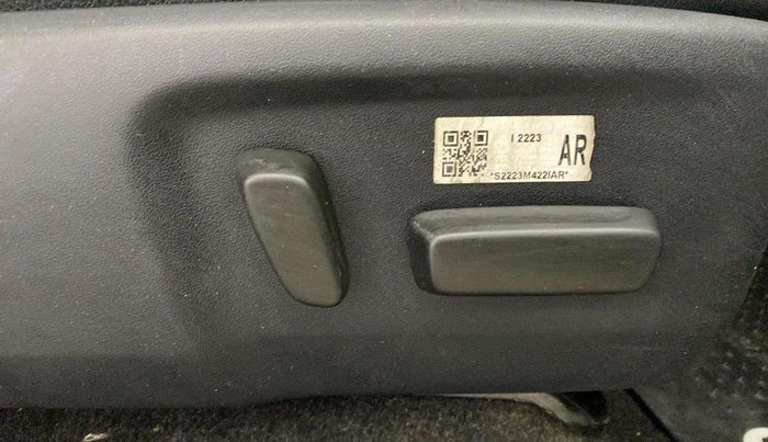 2021 Toyota Fortuner 4X2 AT 2.8 DIESEL, Diesel, Automatic, 30,491 km, Driver Side Adjustment Panel