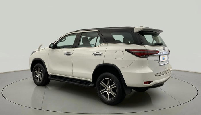 2021 Toyota Fortuner 4X2 AT 2.8 DIESEL, Diesel, Automatic, 30,491 km, Left Back Diagonal