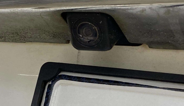 2021 Toyota Fortuner 4X2 AT 2.8 DIESEL, Diesel, Automatic, 30,491 km, Parking Camera
