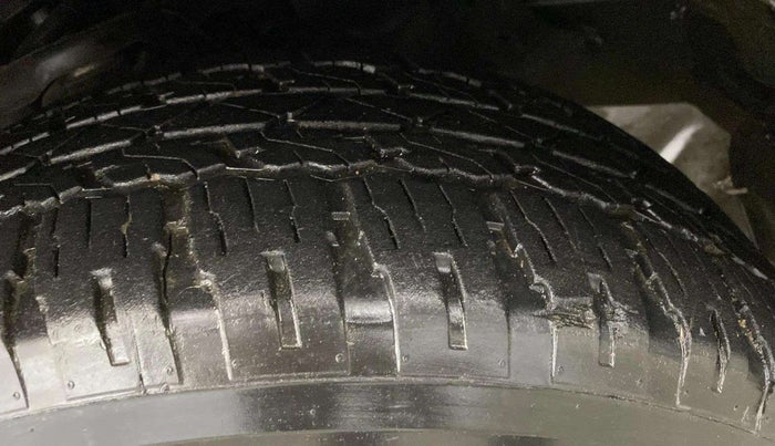 2021 Toyota Fortuner 4X2 AT 2.8 DIESEL, Diesel, Automatic, 30,491 km, Right Front Tyre Tread