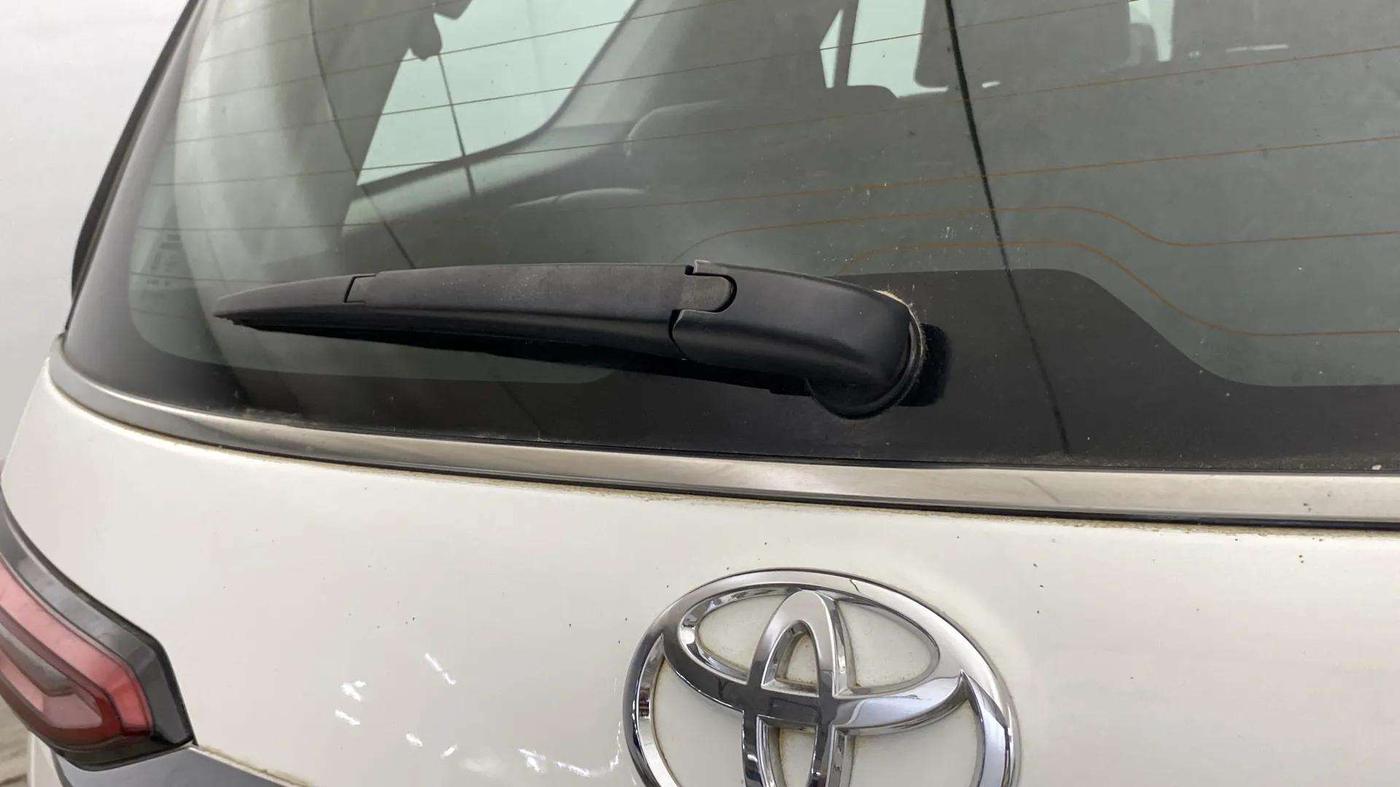 2021 Toyota Fortuner 4X2 AT 2.8 DIESEL, Diesel, Automatic, 30,491 km, Rear Wiper