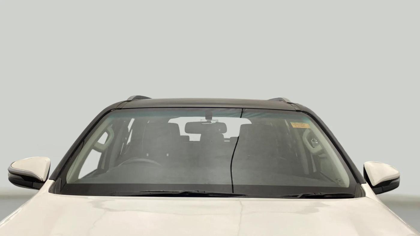 2021 Toyota Fortuner 4X2 AT 2.8 DIESEL, Diesel, Automatic, 30,491 km, Front Windshield