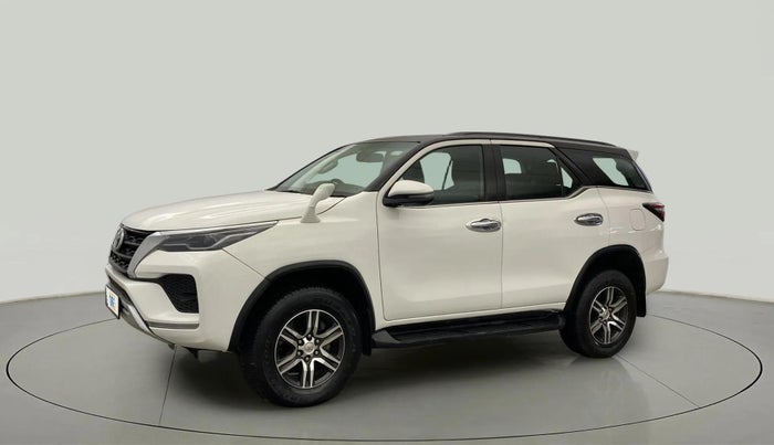2021 Toyota Fortuner 4X2 AT 2.8 DIESEL, Diesel, Automatic, 30,491 km, Left Front Diagonal