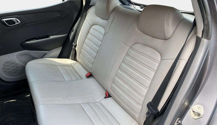 2019 Hyundai GRAND I10 NIOS SPORTZ AMT 1.2 KAPPA VTVT, CNG, Automatic, 42,865 km, Right Side Rear Door Cabin
