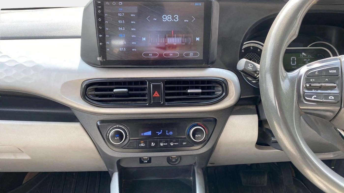 2019 Hyundai GRAND I10 NIOS SPORTZ AMT 1.2 KAPPA VTVT, CNG, Automatic, 42,923 km, Air Conditioner