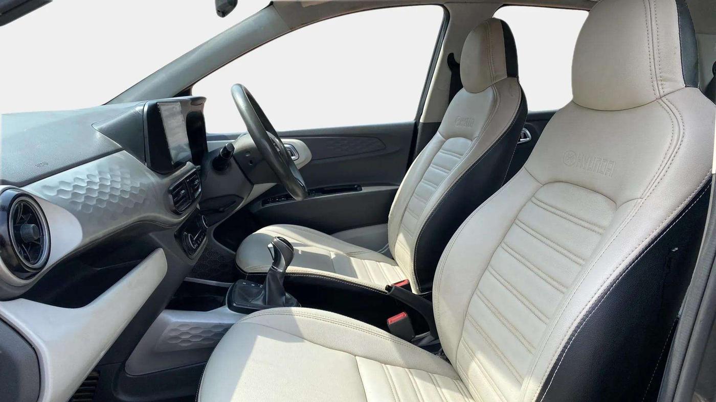 2019 Hyundai GRAND I10 NIOS SPORTZ AMT 1.2 KAPPA VTVT, CNG, Automatic, 42,923 km, Right Side Front Door Cabin
