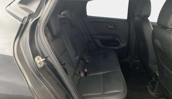 2022 Tata ALTROZ XT PETROL DARK EDITION, Petrol, Manual, 42,077 km, Right Side Rear Door Cabin