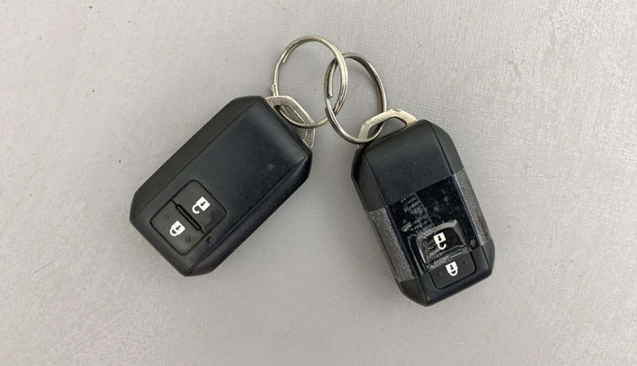 2020 Maruti Swift ZXI PLUS AMT, Petrol, Automatic, 44,698 km, Key Close Up