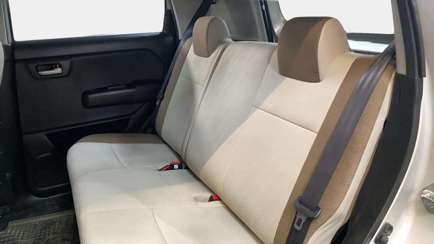 2020 Maruti New Wagon-R ZXI 1.2, Petrol, Manual, 41,248 km, Right Side Rear Door Cabin