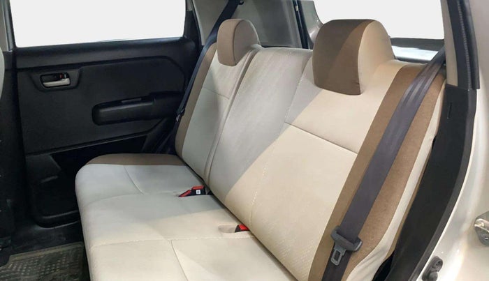 2020 Maruti New Wagon-R ZXI 1.2, Petrol, Manual, 41,240 km, Right Side Rear Door Cabin
