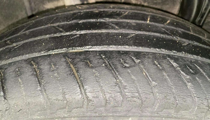 2022 Renault Kiger RXZ MT, Petrol, Manual, 44,194 km, Right Rear Tyre Tread