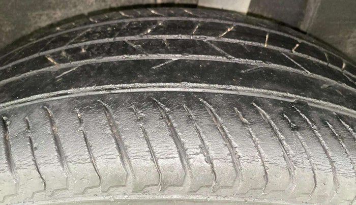 2022 Renault Kiger RXZ MT, Petrol, Manual, 44,194 km, Left Rear Tyre Tread