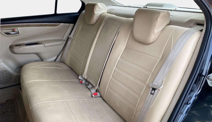 2019 Maruti Ciaz ALPHA  AT 1.5 SHVS PETROL, Petrol, Automatic, 97,930 km, Right Side Rear Door Cabin