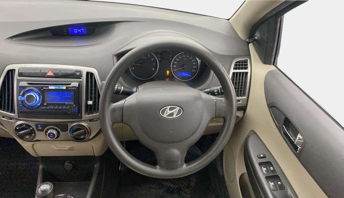 2013 Hyundai i20 MAGNA 1.2, Petrol, Manual, 29,734 km, Steering Wheel Close Up