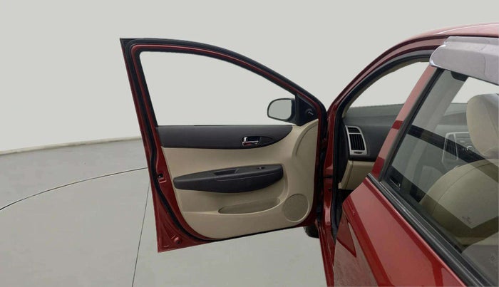 2013 Hyundai i20 MAGNA 1.2, Petrol, Manual, 29,734 km, LHS Front Door