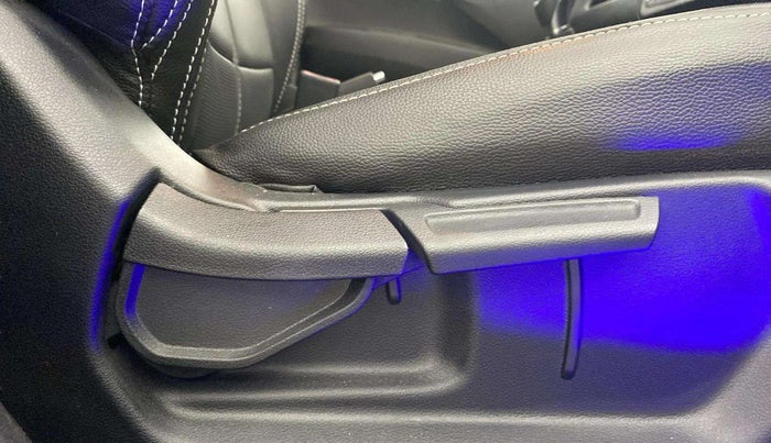 2024 Hyundai EXTER SX(O) CONNECT 1.2 AMT, Petrol, Automatic, 1,768 km, Driver Side Adjustment Panel