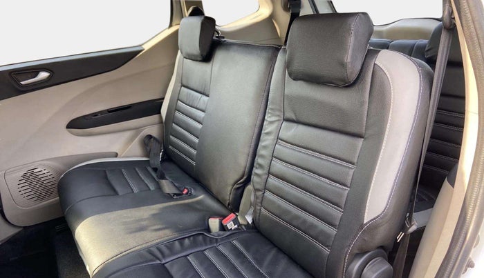 2020 Renault TRIBER RXZ, Petrol, Manual, 58,189 km, Right Side Rear Door Cabin