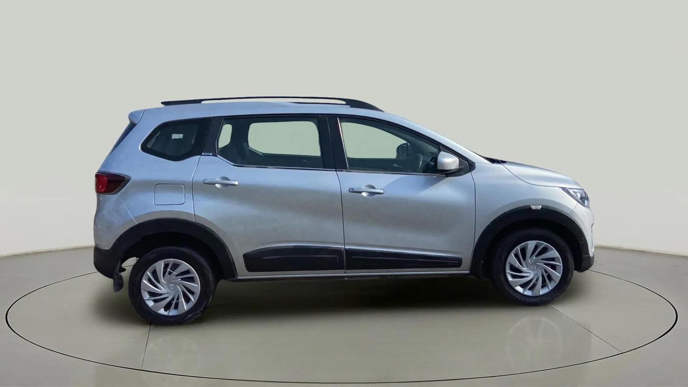 2020 Renault TRIBER RXZ, Petrol, Manual, 58,189 km, Right Side View