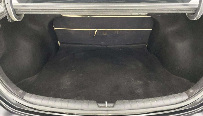 2018 Hyundai Verna 1.6 VTVT SX + AT, Petrol, Automatic, 96,580 km, Boot Open Zoomed View