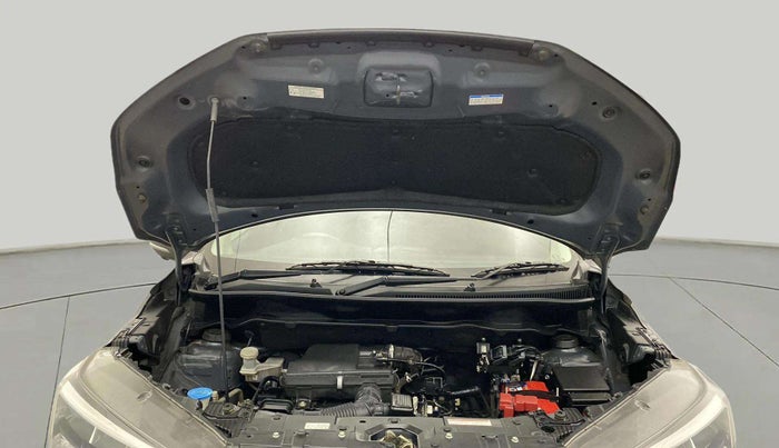 2023 Maruti XL6 ALPHA AT, Petrol, Automatic, 39,488 km, Open Bonet