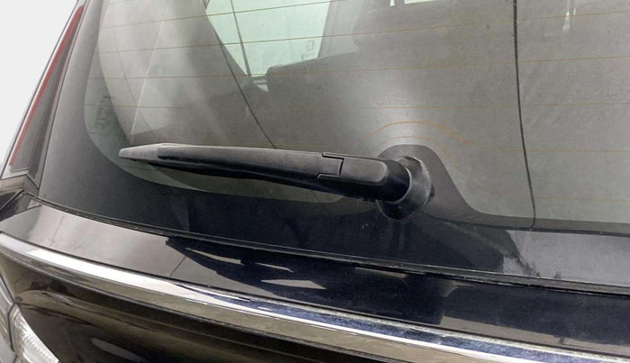 2023 Maruti XL6 ALPHA AT, Petrol, Automatic, 39,488 km, Rear Wiper
