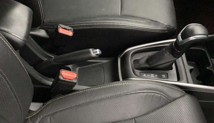 2023 Maruti XL6 ALPHA AT, Petrol, Automatic, 39,488 km, Gear Lever