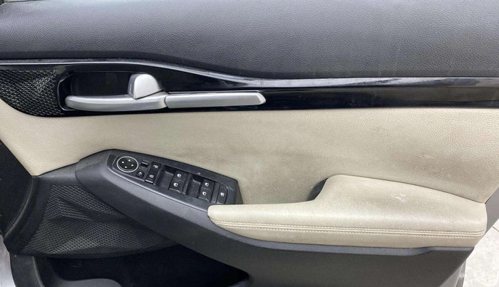 2020 KIA SELTOS HTX 1.5 PETROL, Petrol, Manual, 36,119 km, Driver Side Door Panels Control