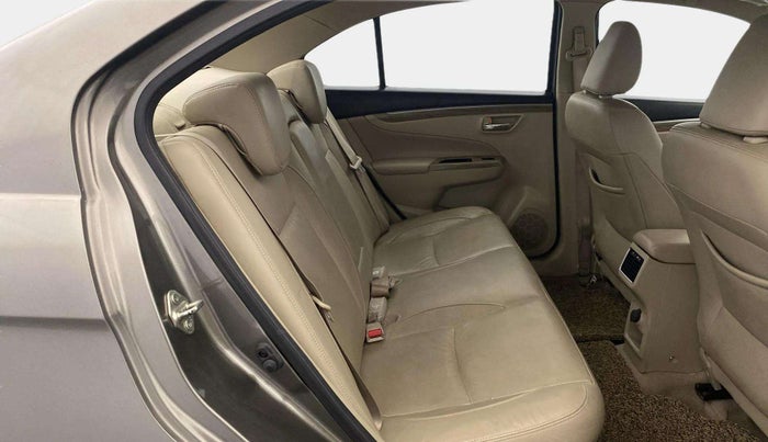 2020 Maruti Ciaz ALPHA 1.5 SHVS PETROL, Petrol, Manual, 32,482 km, Right Side Rear Door Cabin