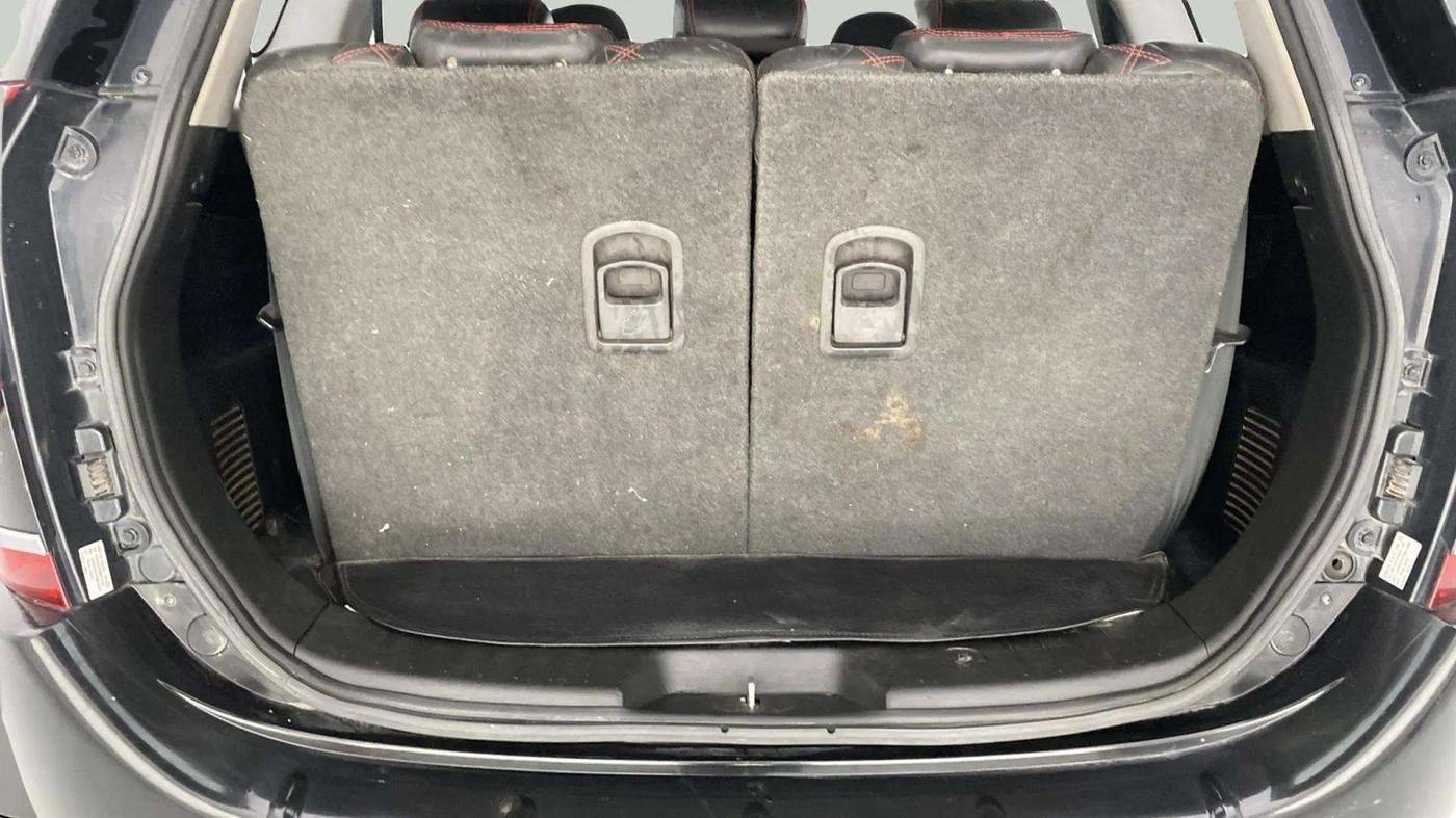 2019 Mahindra XUV500 W11, Diesel, Manual, 1,00,606 km, Boot Open Zoomed View