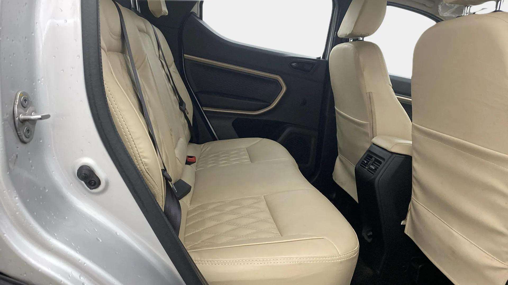 Rear-Cabin-View
