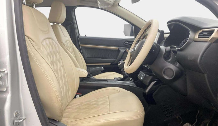 2022 Renault Kiger RXT (O) MT, Petrol, Manual, 21,445 km, Right Side Front Door Cabin