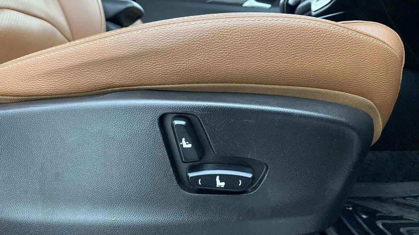 2021 MG HECTOR PLUS SHARP 1.5 PETROL TURBO CVT 6-STR, Petrol, Automatic, 44,395 km, Driver Side Adjustment Panel