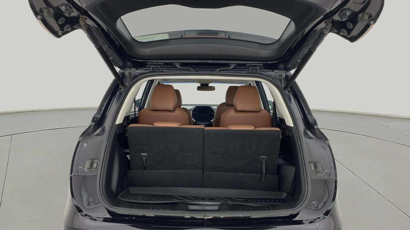 2021 MG HECTOR PLUS SHARP 1.5 PETROL TURBO CVT 6-STR, Petrol, Automatic, 44,395 km, Boot Inside