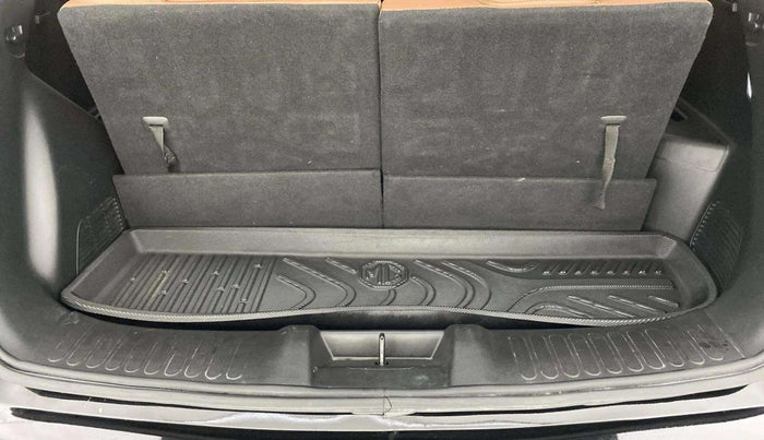 2021 MG HECTOR PLUS SHARP 1.5 PETROL TURBO CVT 6-STR, Petrol, Automatic, 44,275 km, Boot Open Zoomed View