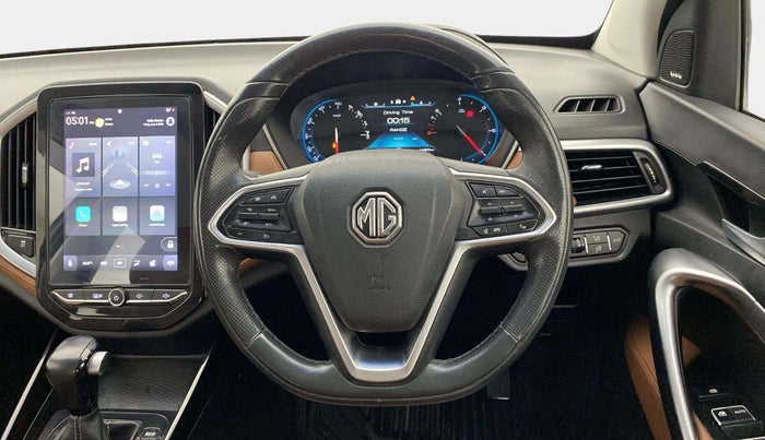 2021 MG HECTOR PLUS SHARP 1.5 PETROL TURBO CVT 6-STR, Petrol, Automatic, 44,275 km, Steering Wheel Close Up