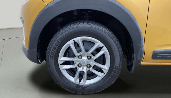 2020 Renault TRIBER RXL MT, Petrol, Manual, 18,120 km, Left Front Wheel