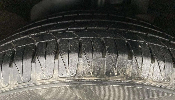2019 Ford Ecosport TREND + 1.5L PETROL AT, Petrol, Automatic, 62,377 km, Left Front Tyre Tread