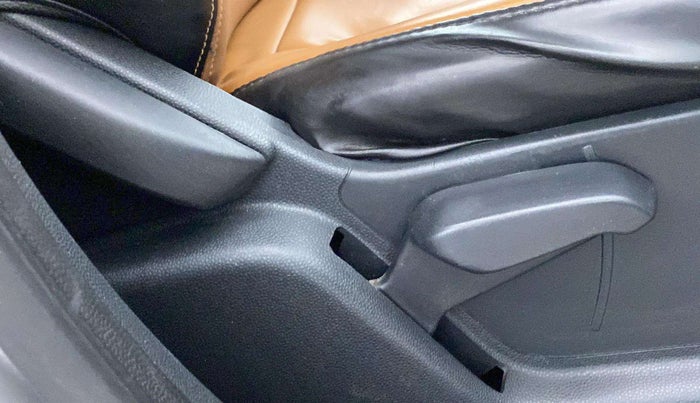 2019 Ford Ecosport TREND + 1.5L PETROL AT, Petrol, Automatic, 62,377 km, Driver Side Adjustment Panel