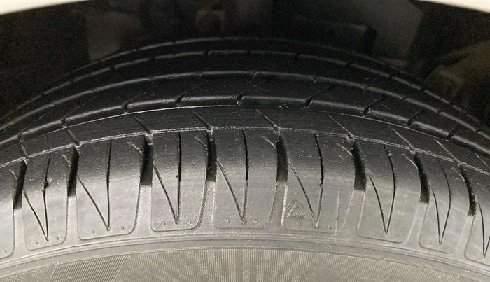 2019 Ford Ecosport TREND + 1.5L PETROL AT, Petrol, Automatic, 62,377 km, Right Front Tyre Tread