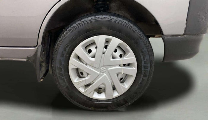 2023 Maruti Eeco 7 STR STD 1.2, Petrol, Manual, 48,668 km, Right Front Wheel