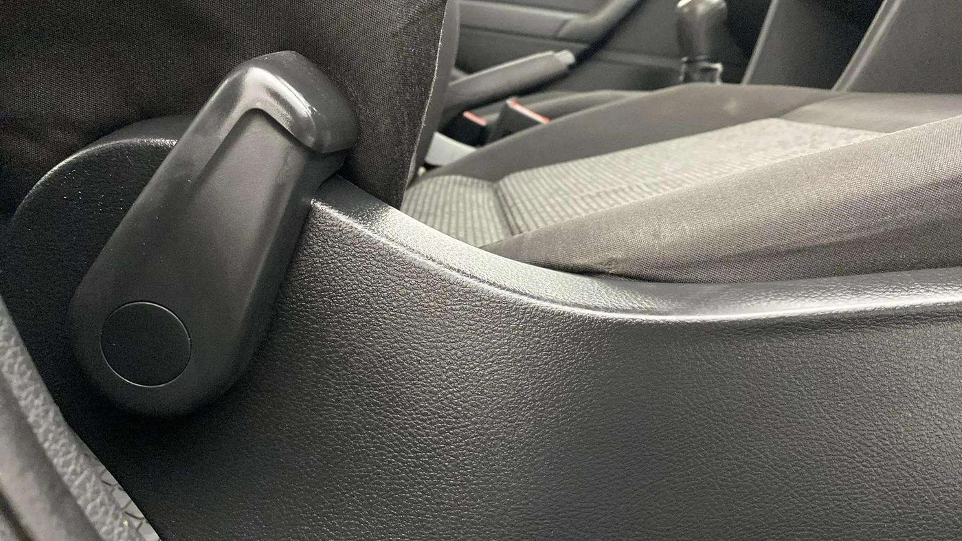 2016 Volkswagen Ameo TRENDLINE 1.5L, Diesel, Manual, 1,11,528 km, Driver Side Adjustment Panel