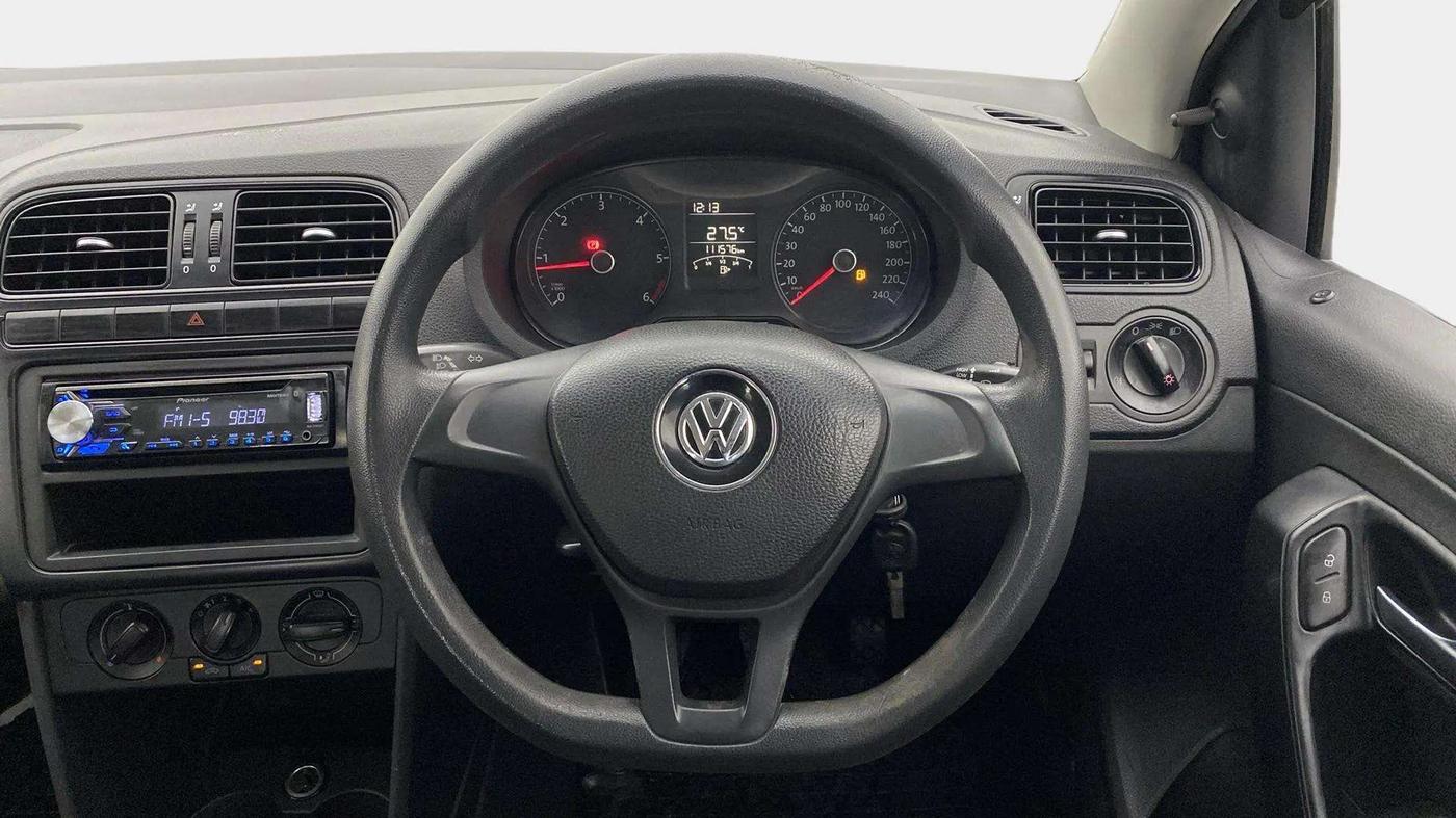 2016 Volkswagen Ameo TRENDLINE 1.5L, Diesel, Manual, 1,11,528 km, Steering Wheel Close Up
