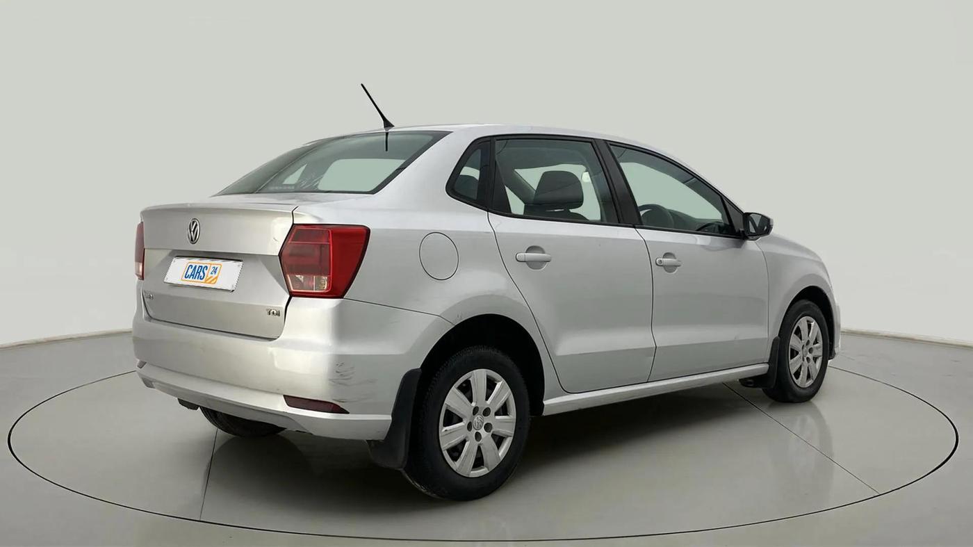 2016 Volkswagen Ameo TRENDLINE 1.5L, Diesel, Manual, 1,11,528 km, Right Back Diagonal