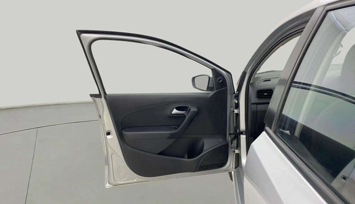 2016 Volkswagen Ameo TRENDLINE 1.5L, Diesel, Manual, 1,11,528 km, LHS Front Door