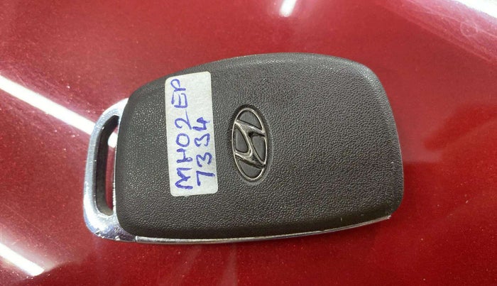 2017 Hyundai Grand i10 ASTA 1.2 KAPPA VTVT, Petrol, Manual, 29,480 km, Key Close Up