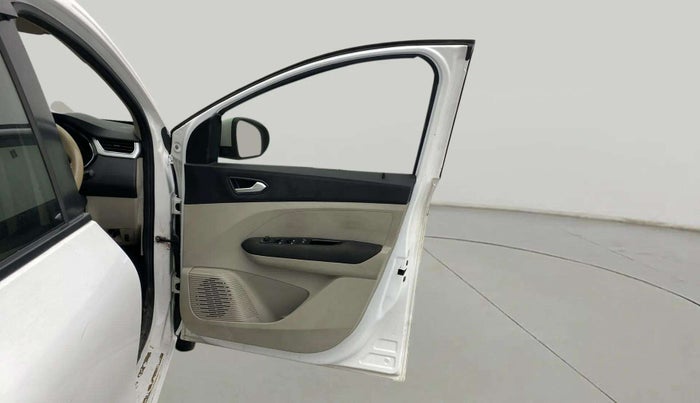 2020 Renault TRIBER RXZ, Petrol, Manual, 65,882 km, RHS Front Door