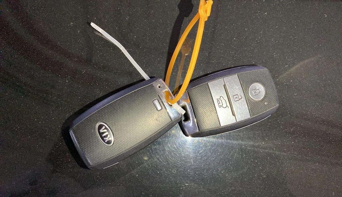2020 KIA SELTOS HTX 1.5 PETROL, Petrol, Manual, 60,468 km, Key Close Up