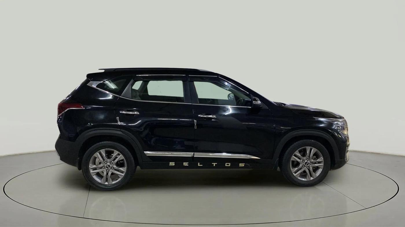 2020 KIA SELTOS HTX 1.5 PETROL, Petrol, Manual, 60,468 km, Right Side View
