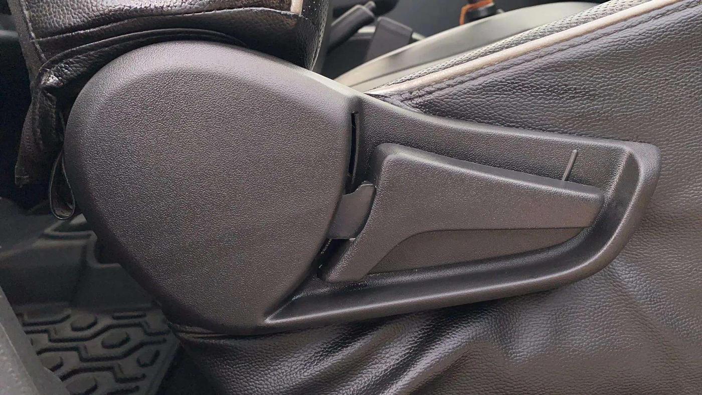 2023 Maruti Alto K10 VXI, Petrol, Manual, 14,799 km, Driver Side Adjustment Panel